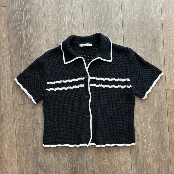 Abercrombie Crochet Button-Down Shirt | Black & White | Size Medium | EUC - Picture 1 of 5